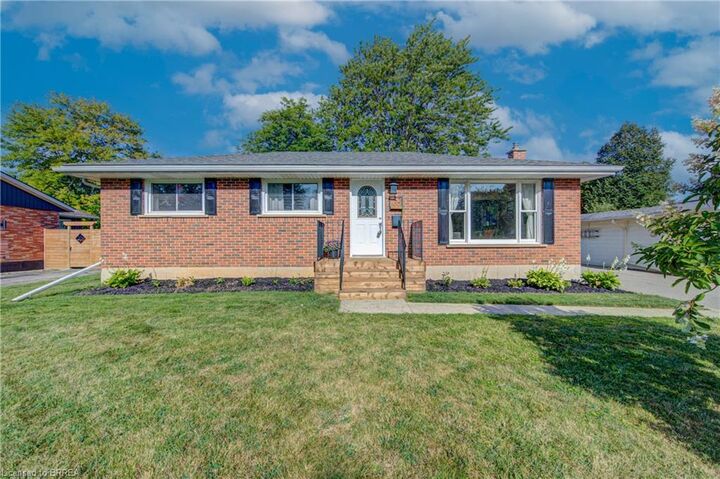 Property Photo:  62 Forsythe Avenue  ON N3R 3L7 