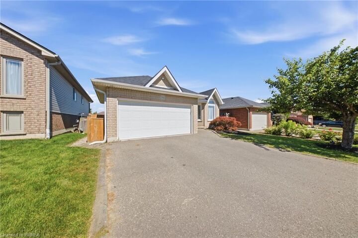 Property Photo:  36 Garner's Lane  ON N3T 6P5 