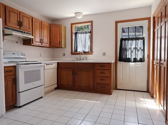 Property Photo:  67 Lincoln St A  MA 01944 