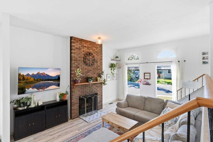 Property Photo:  236 Marquis Place SE  AB T4A 1Y4 