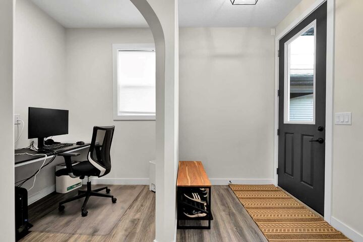 Property Photo:  95 Lawrence Green SE  AB T4A 3M8 