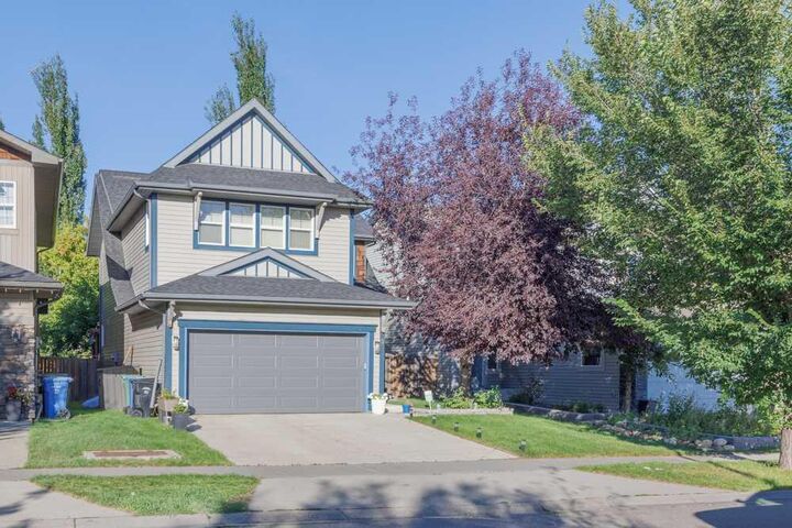 Property Photo:  230 Auburn Bay Boulevard SE  AB T3M 0A7 