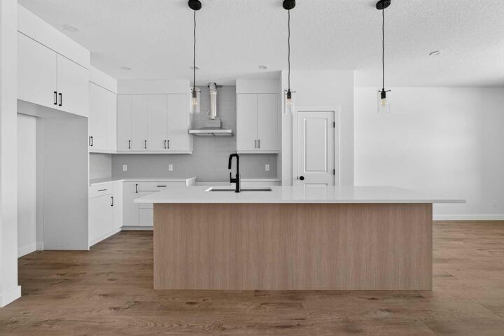 Property Photo:  155 Stargazer Grove NW  AB T3P 3E2 