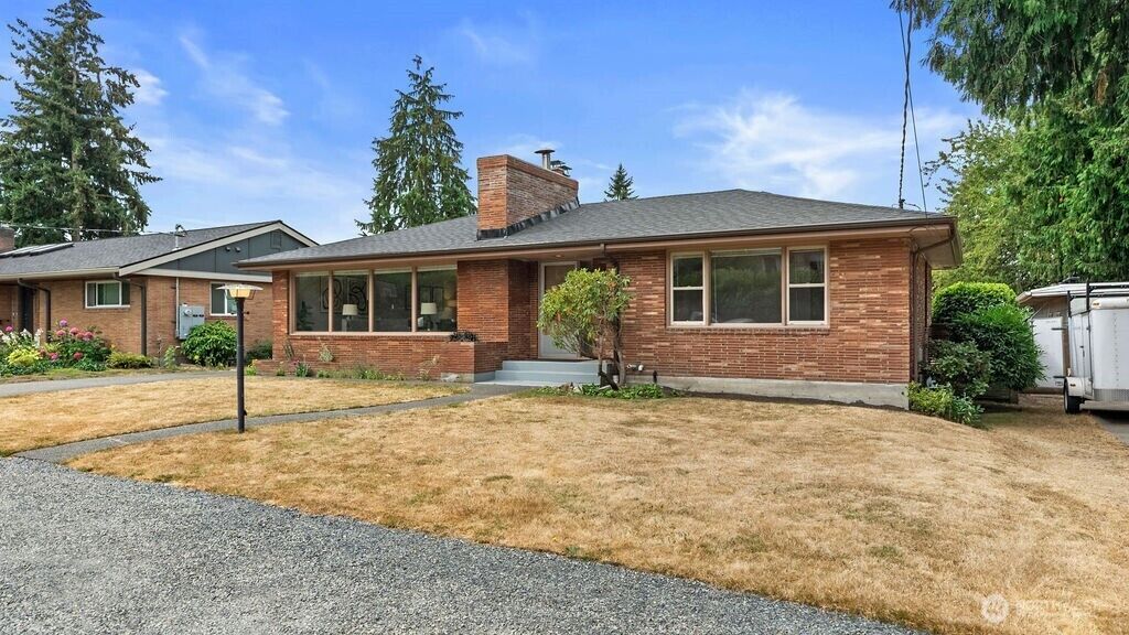 Property Photo: 9533 14th Avenue NW WA 98117
