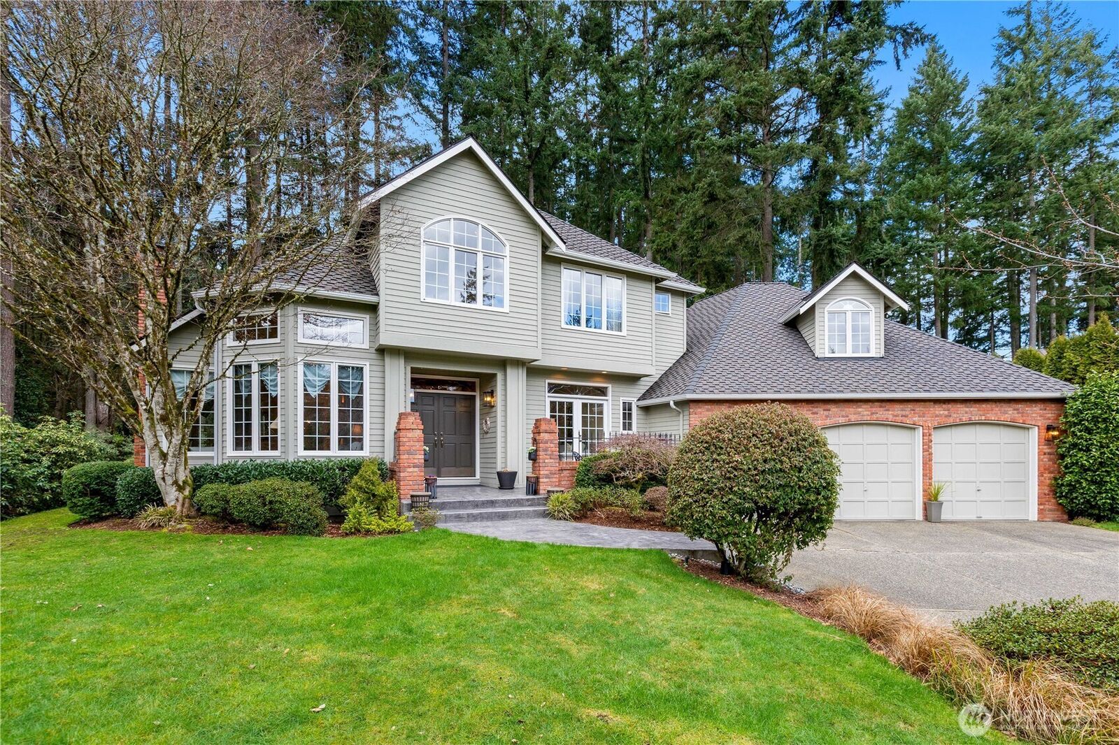 Property Photo:  15427  178th Avenue NE  WA 98072 