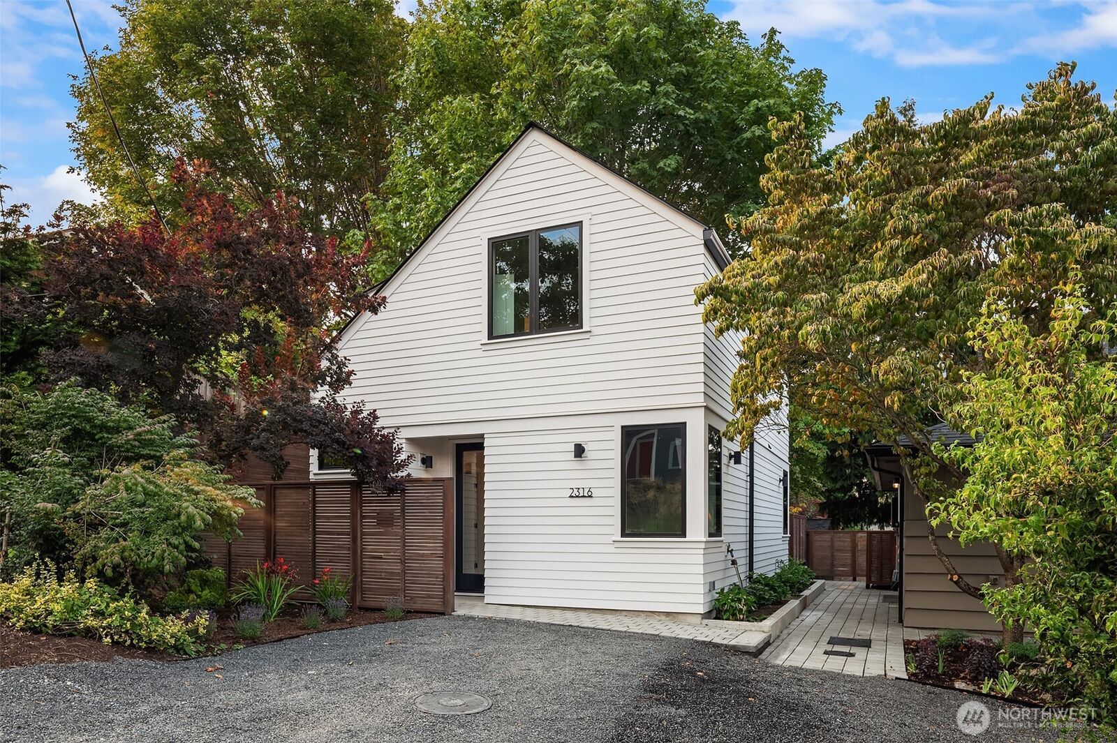 Property Photo:  2316 S Forest Street  WA 98144 