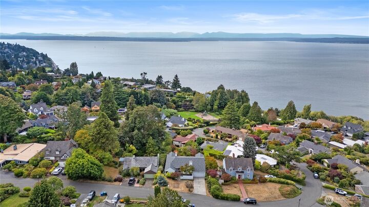 Property Photo:  10561  15th Avenue NW  WA 98177 