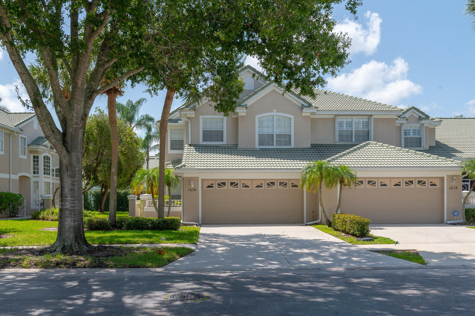 Property Photo:  1676 SW Harbour Isles Circle 97  FL 34986 