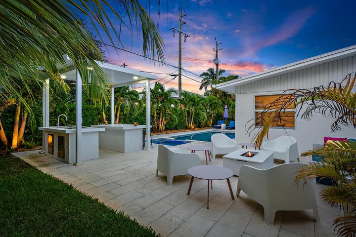 Property Photo:  570 N Dover Road  FL 33469 