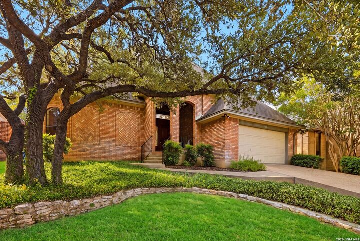 Property Photo: 2806 Squaw Creek Dr TX 78230