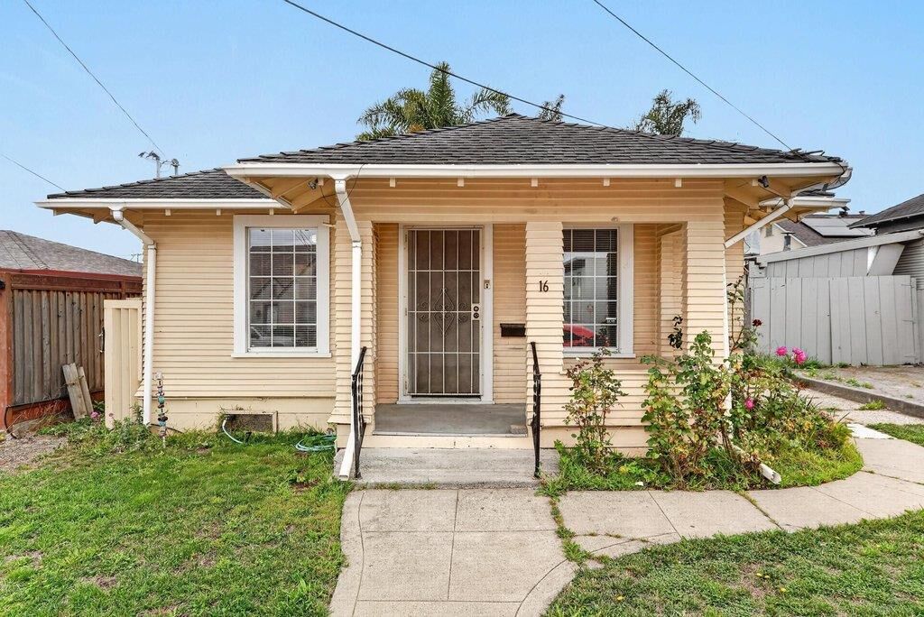 Property Photo:  16 Stanford Street  CA 95076 
