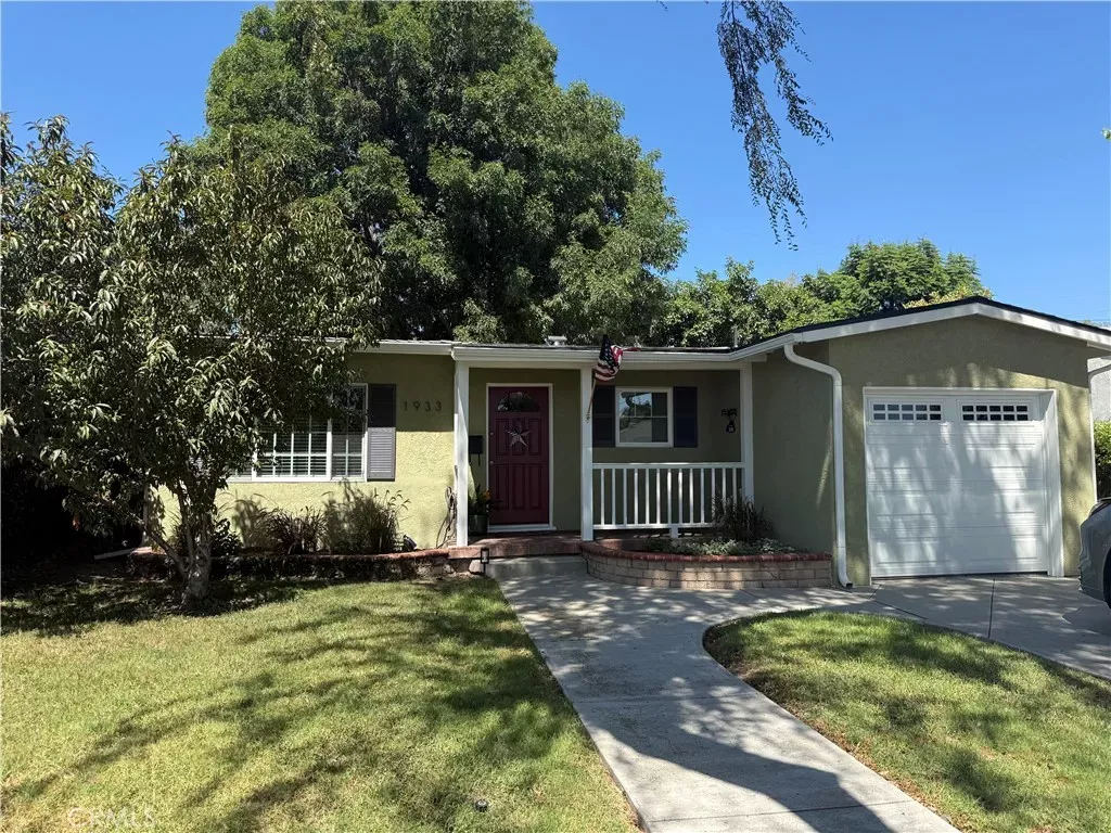 Property Photo: 1933 W Jacaranda Place CA 92833