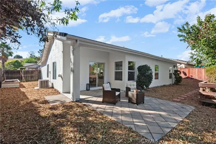 Property Photo: 1214 Shadow Meadow CA 93446