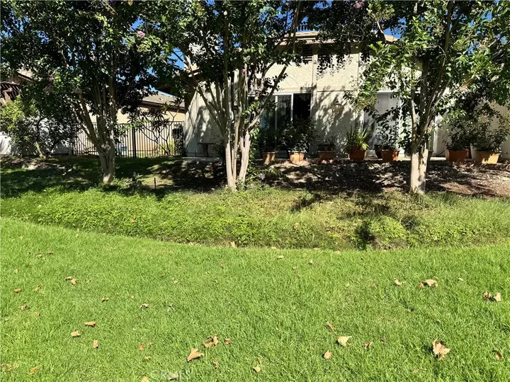 Property Photo:  1218 Tamarisk  CA 91784 