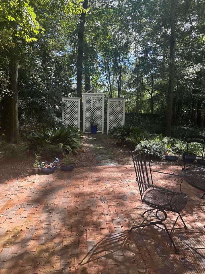 Property Photo:  518 Riveredge Pky  AL 36303 
