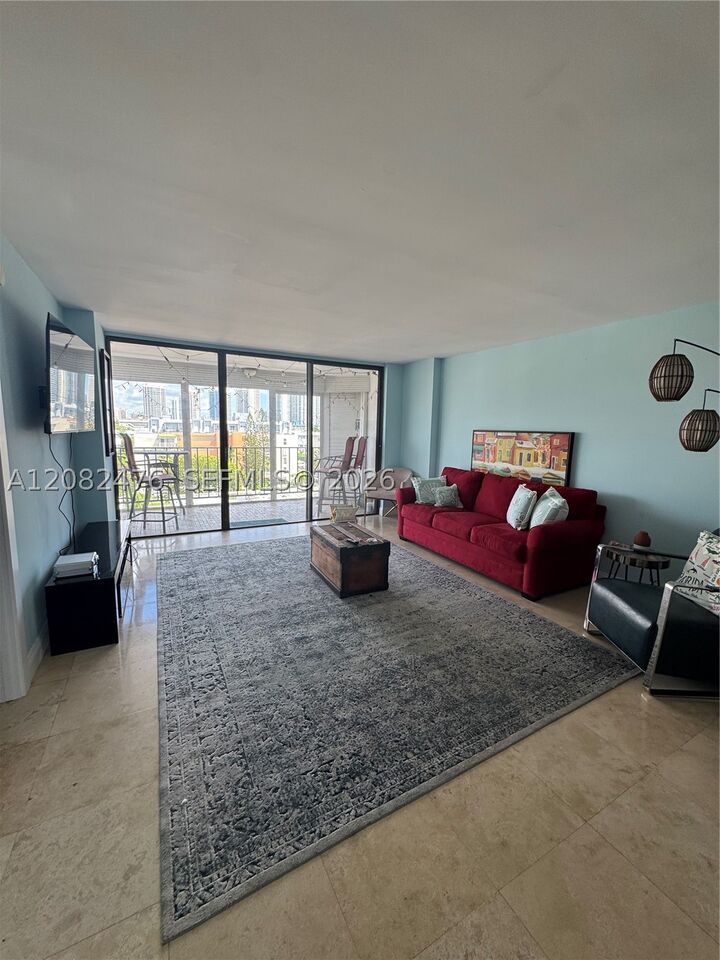 Property Photo:  3545 NE 166th St 703  FL 33160 