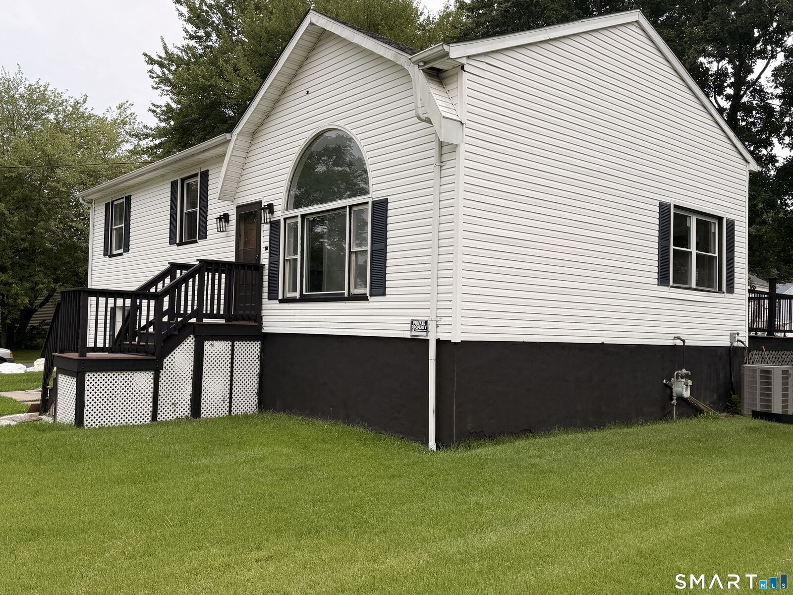 Property Photo:  255 Platt Street  CT 06606 