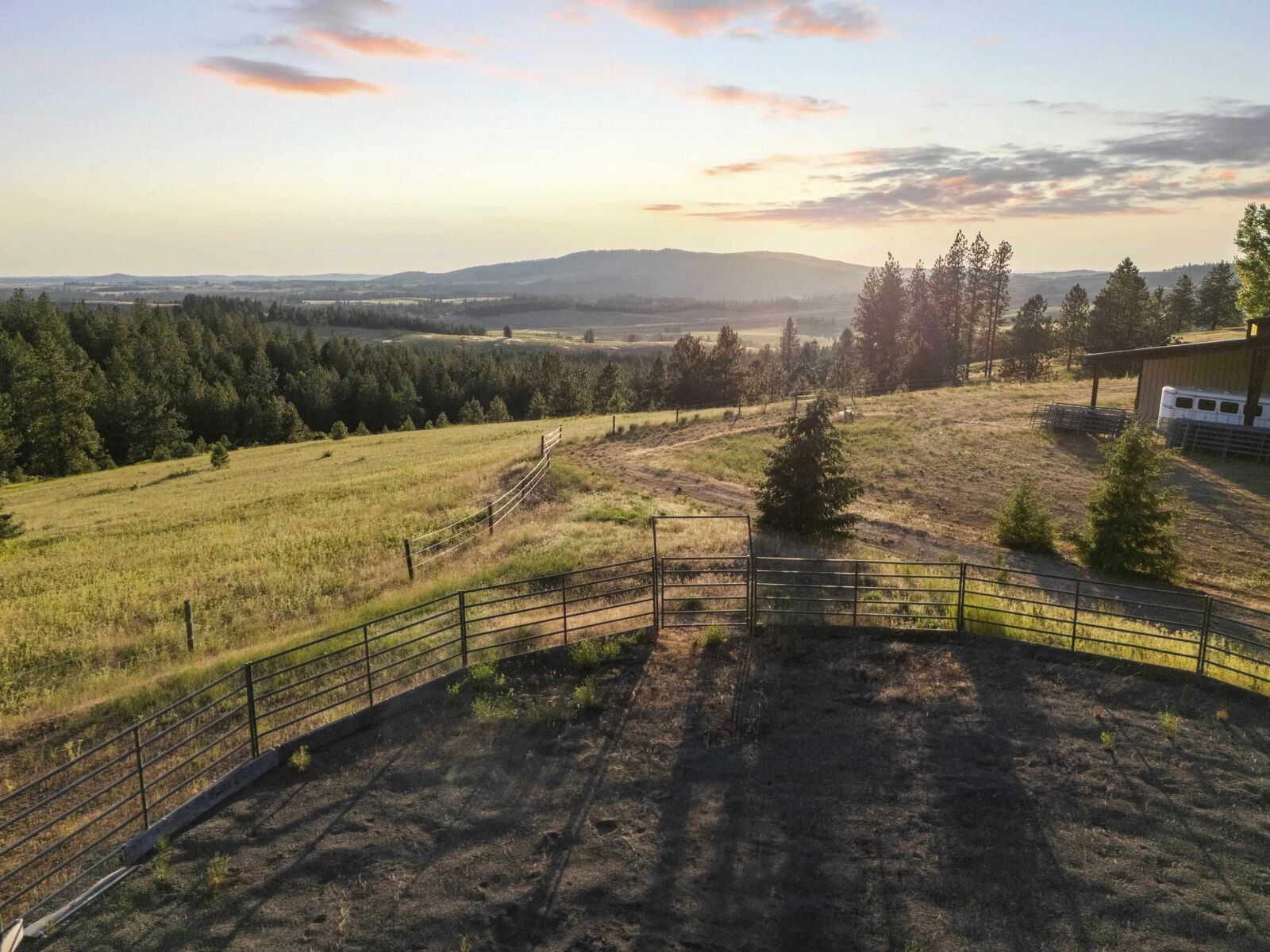 Property Photo:  10718 S Mica Vista Ln  WA 99023 