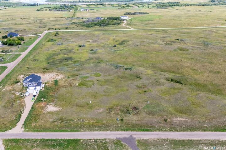 Property Photo:  8 Peace Bay  SK S7K 4E2 