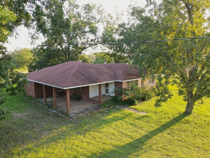 Property Photo: 121 Alcovy Lane GA 31733