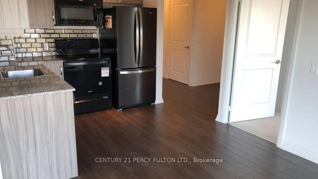 Property Photo:  30 Meadowglen Place 905  ON M1G 0A6 