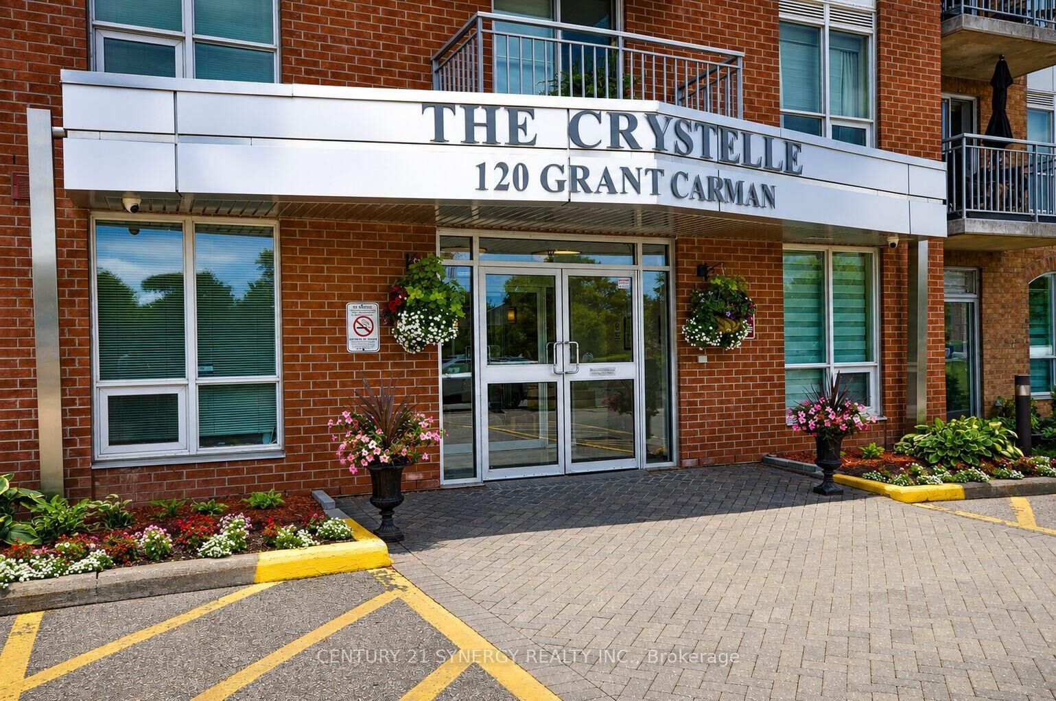 Property Photo:  120 Grant Carman Drive 909  ON K2E 1C8 