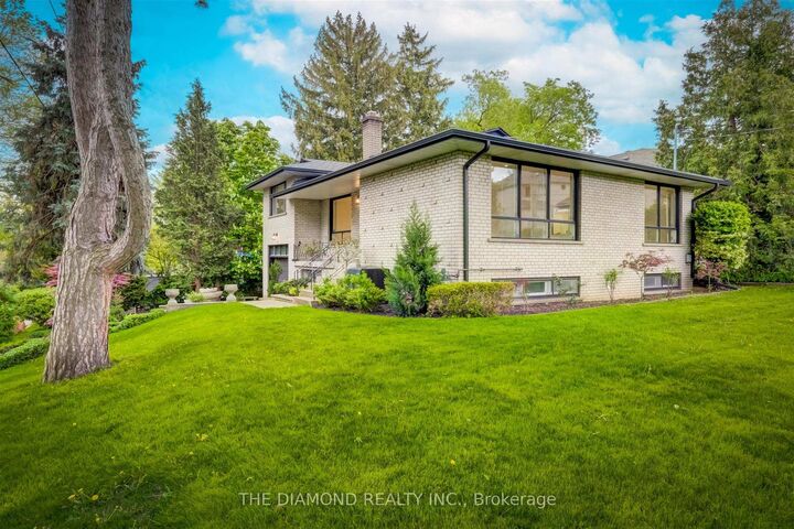 Property Photo:  15 Government Road  ON M8X 1V7 