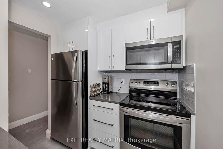 Property Photo:  6532 Bilberry Drive 206  ON K1C 4N9 