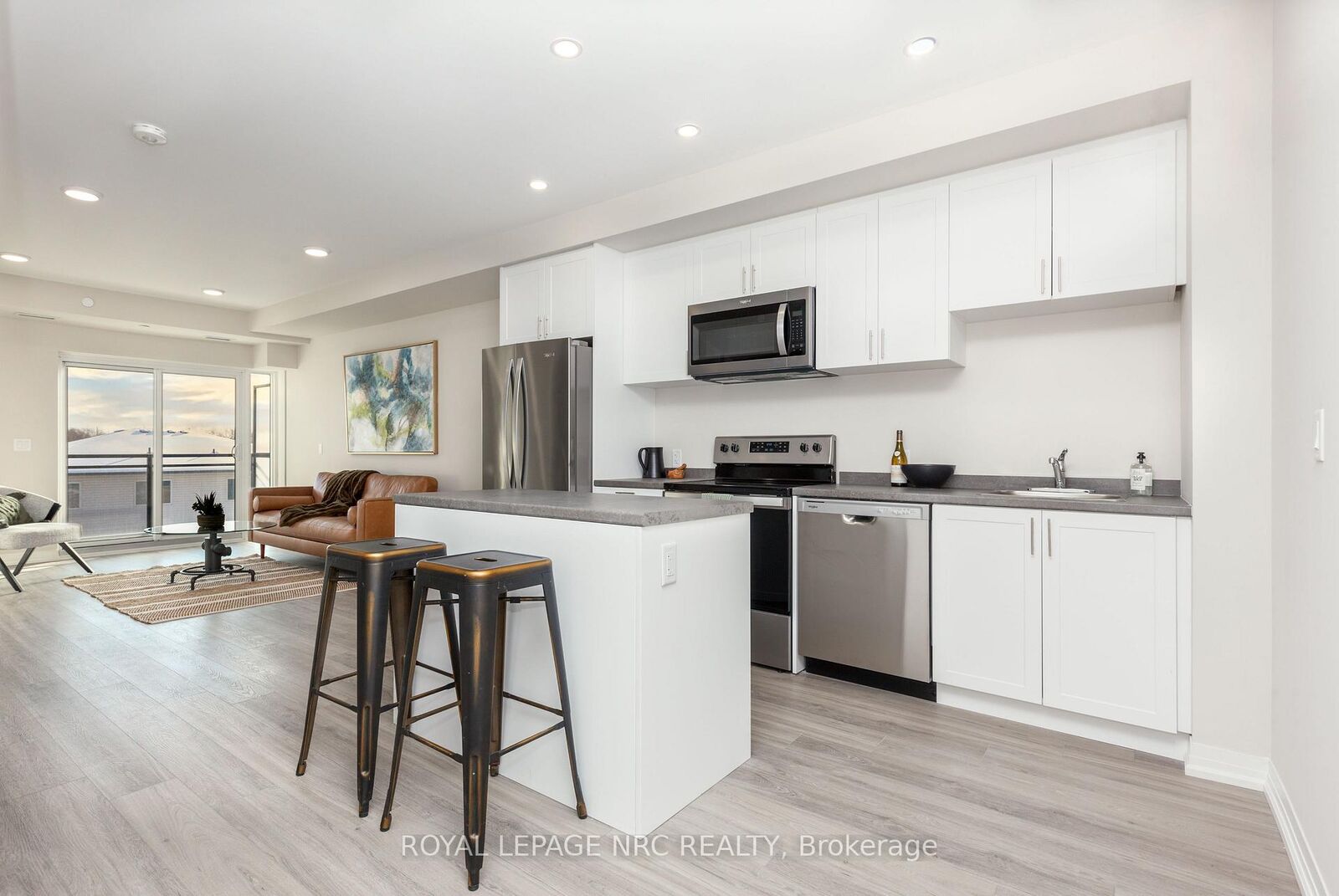 Property Photo:  50 Herrick Avenue Up46  ON L2P 2T9 