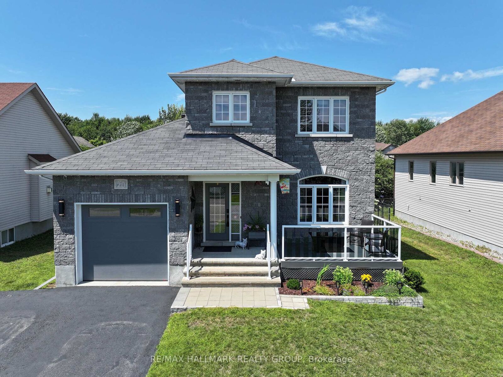 Property Photo:  20 Dune Street  ON K0A 2M0 