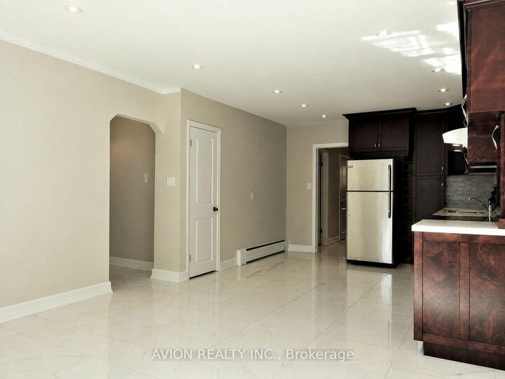 Property Photo:  42 Emerald Crescent 2  ON M8V 2B6 