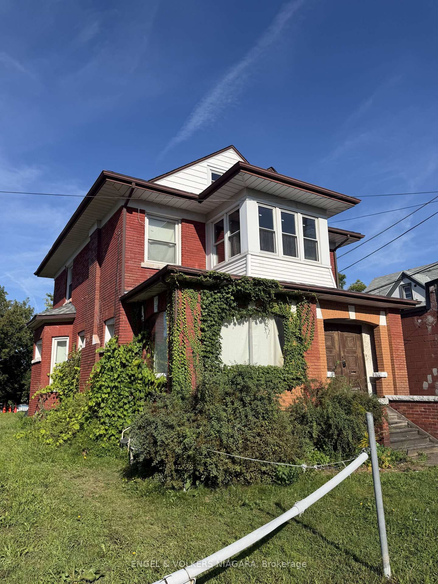 Property Photo:  4689 Crysler Avenue  ON L2E 3V7 