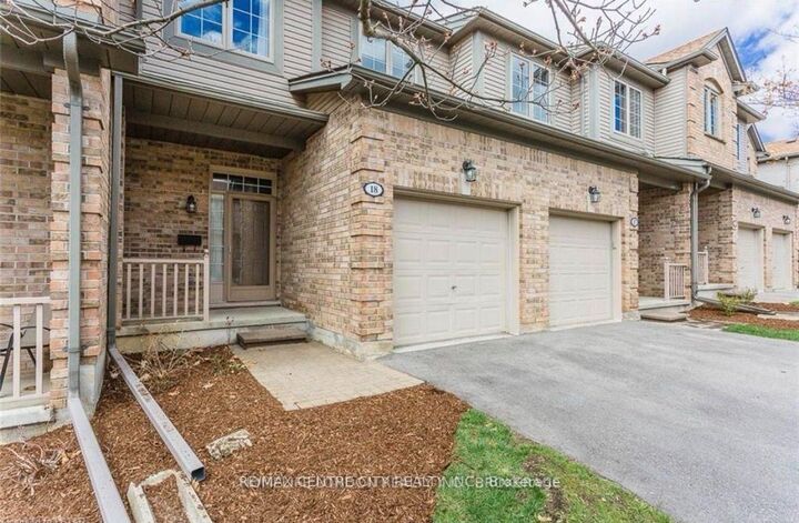 Property Photo:  185 North Centre Road 18  ON N5X 4C9 