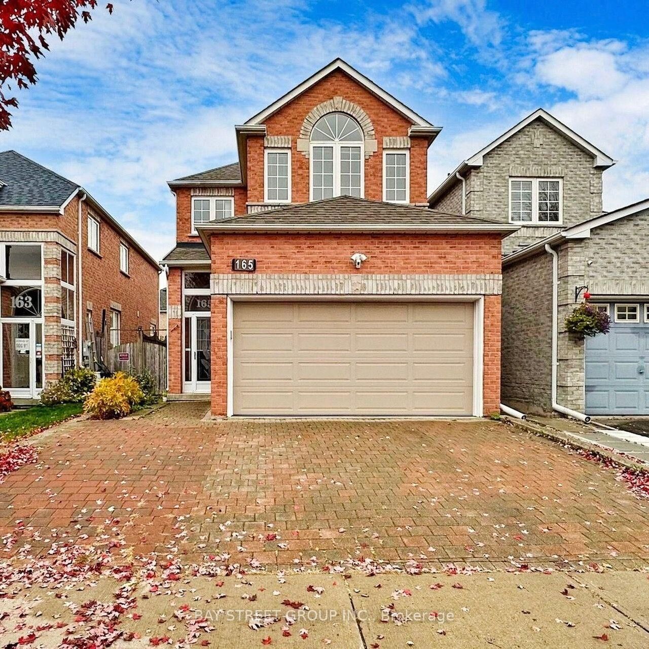 Property Photo:  Upper 165 Worthing Avenue  ON L3S 4M8 