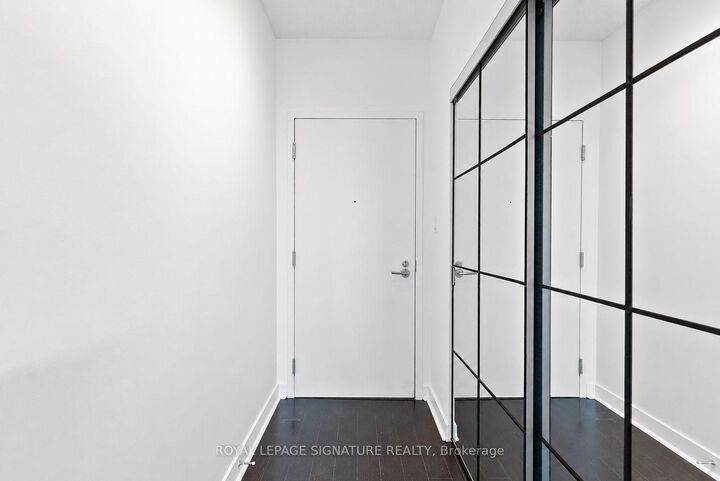 Property Photo:  1171 Queen Street W 904  ON M6J 0A5 