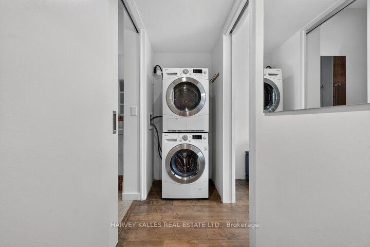 86 Gerrard Street E 1E — photo 1