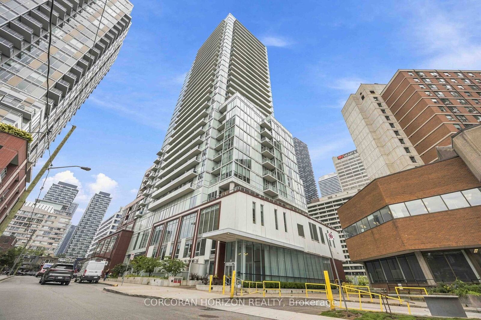 Property Photo: 33 Helendale Avenue 101 ON M4R 1C5