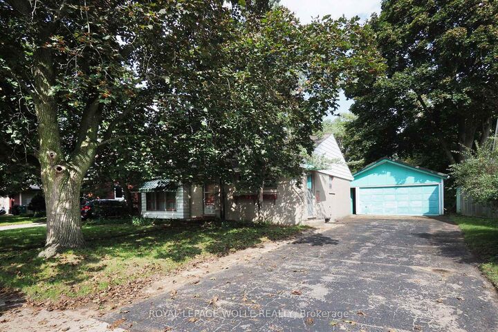 Property Photo:  12 Oakwood Avenue  ON N2H 6G9 