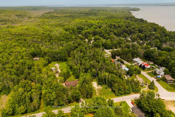 Property Photo:  264 Peek-A-Boo Trail  ON L9M 0B3 