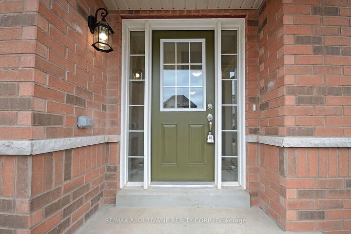 Property Photo:  22 Ryan Street  ON N1M 0C9 