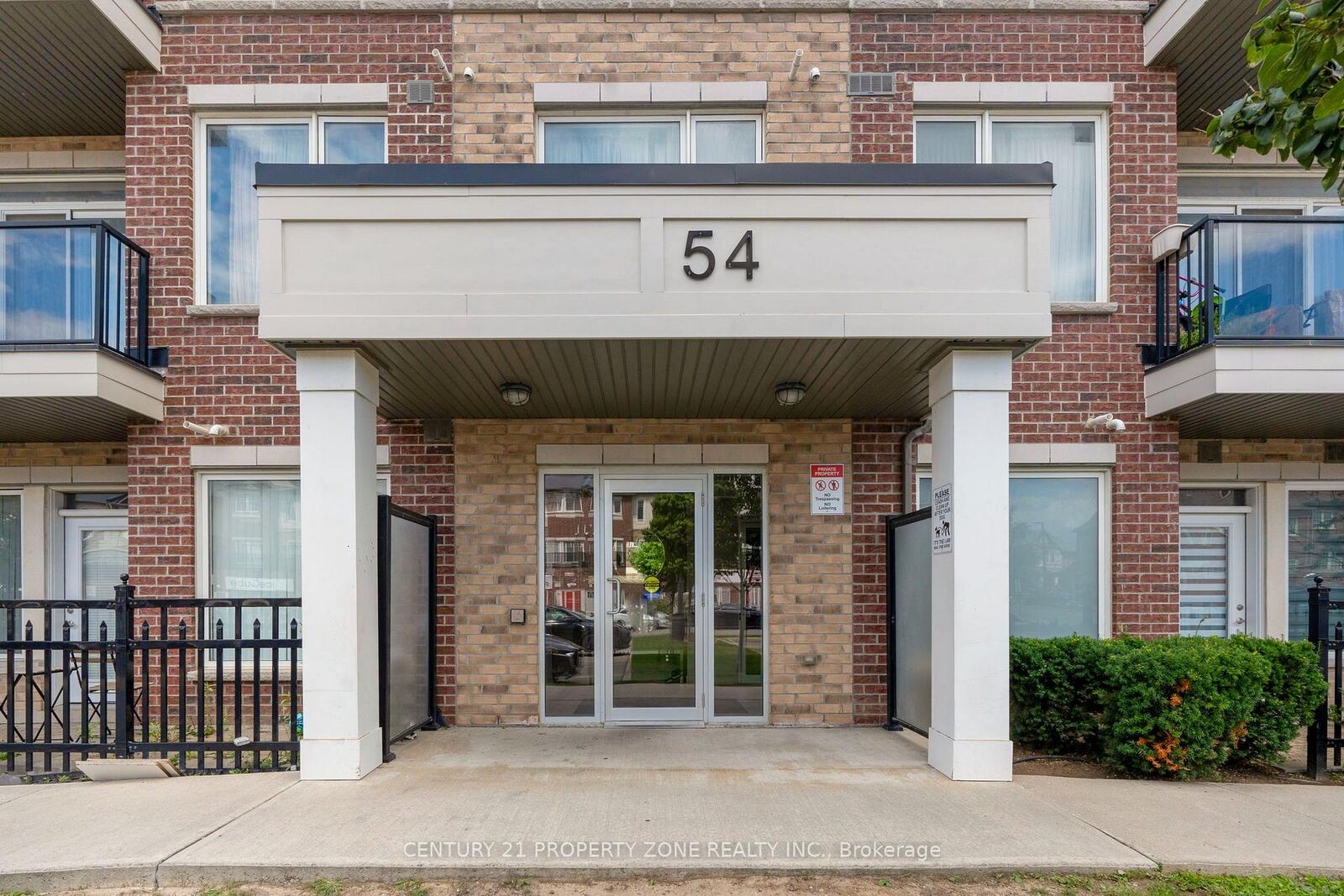 Property Photo:  54 Sky Harbour Drive 412  ON L6Y 6B9 