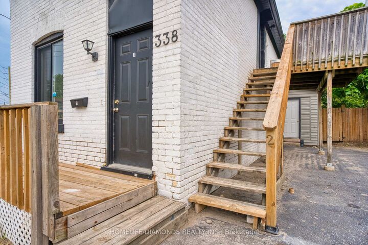 Property Photo:  338 Hamilton Road  ON N5Z 1R5 