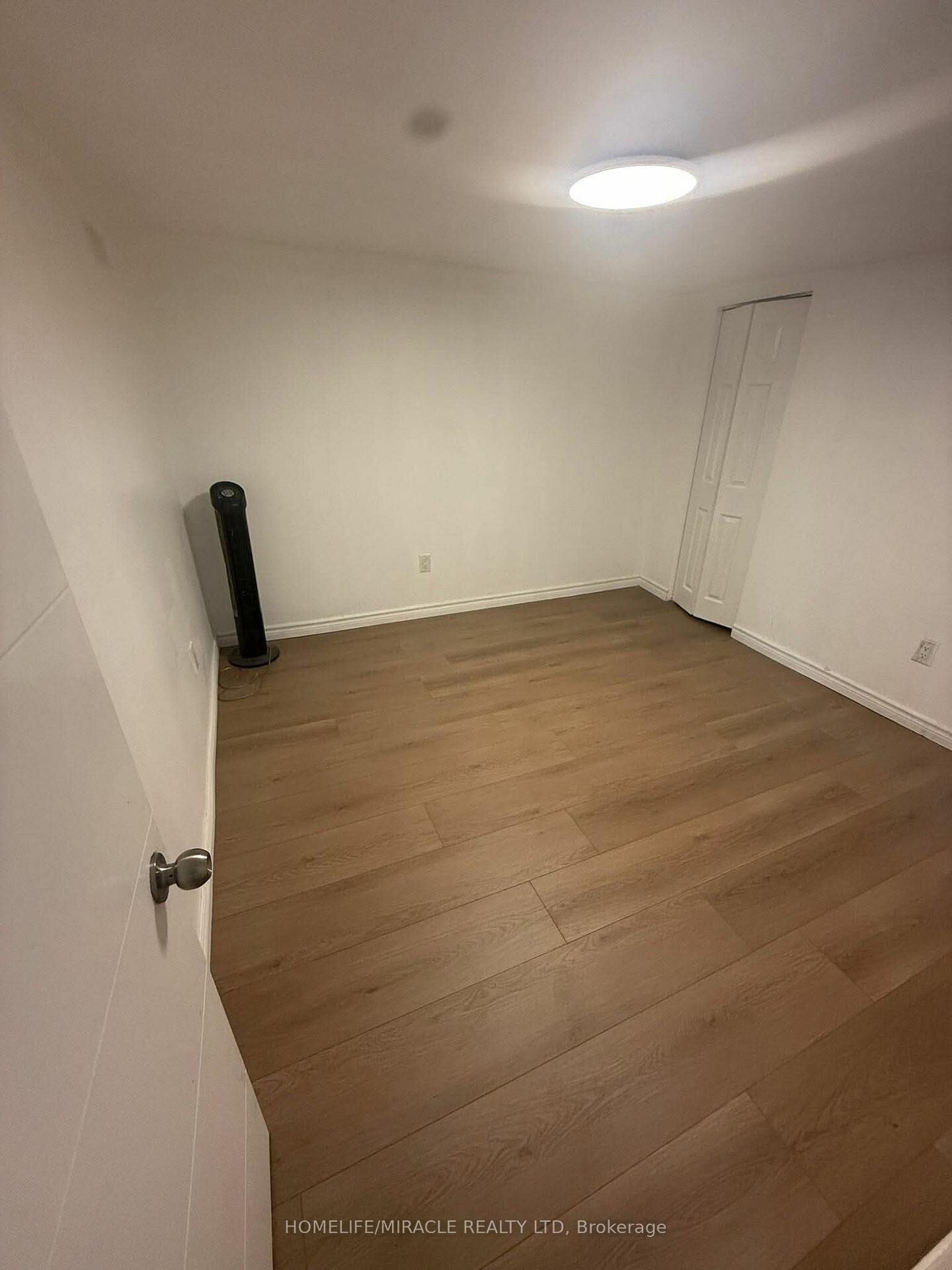 Property Photo:  595 Dundas Street N 4  ON N4S 1C9 
