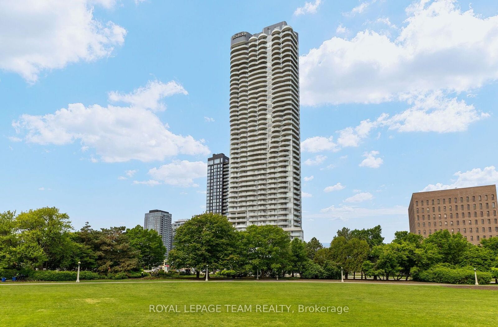 Property Photo:  805 Carling Avenue 901  ON K1S 5W9 