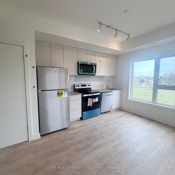 Property Photo:  16 Melbourne Avenue 309B  ON L2P 3J8 