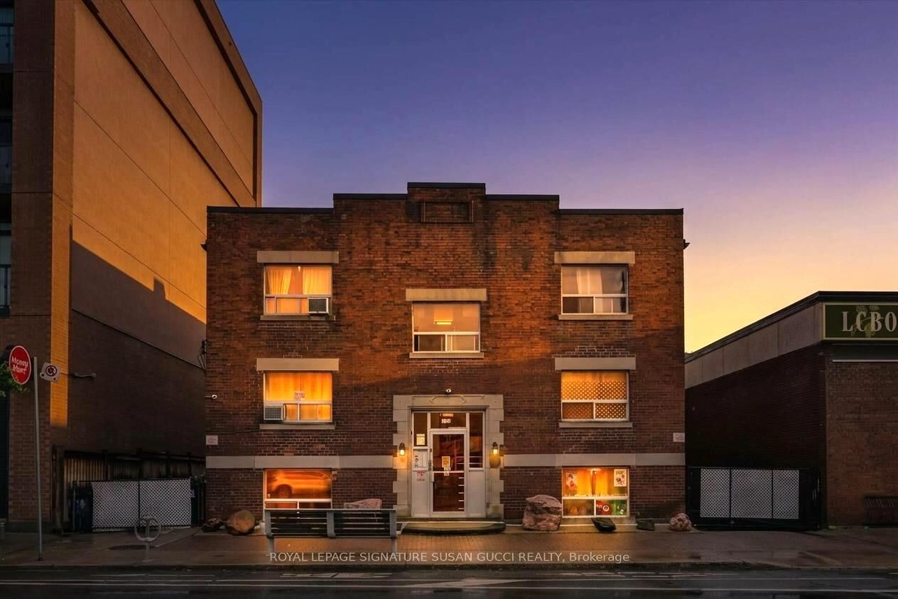 Property Photo:  1169 Danforth Avenue 1  ON M4J 1M5 