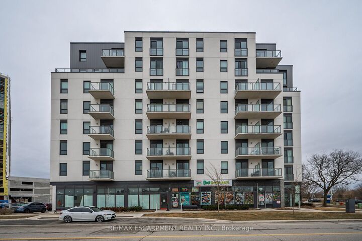 Property Photo:  7 Erie Avenue 606  ON N3S 2E7 