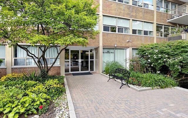 Property Photo:  160 The Donway N/A W 411  ON M3C 2G1 