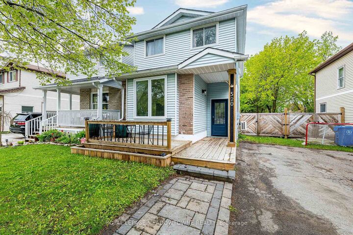 Property Photo:  520 Pineview Gardens  ON L0N 1S2 