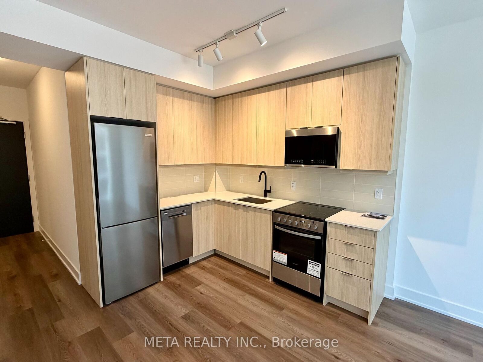 Property Photo:  115 Nipissing Road 410A  ON L9T 1R3 